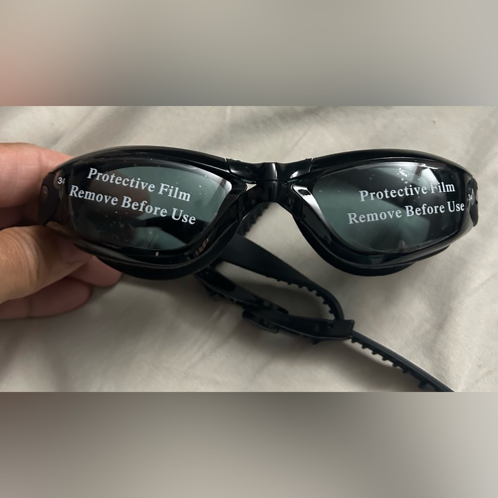 Swim ELITE Swimming Goggles and carrying case